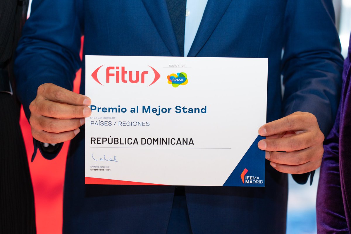 DavidColladoM's tweet photo. ¡Empezamos el tercer día de #FITUR2025 con grandes noticias! 
La República Dominicana ha sido galardonada con el premio al Mejor Stand de FITUR 2025, destacándonos por nuestra creatividad, innovación y hospitalidad.

#RDEnFITUR2025 #RDElSaborDeFITUR2025 https://t.co/930EuANizh