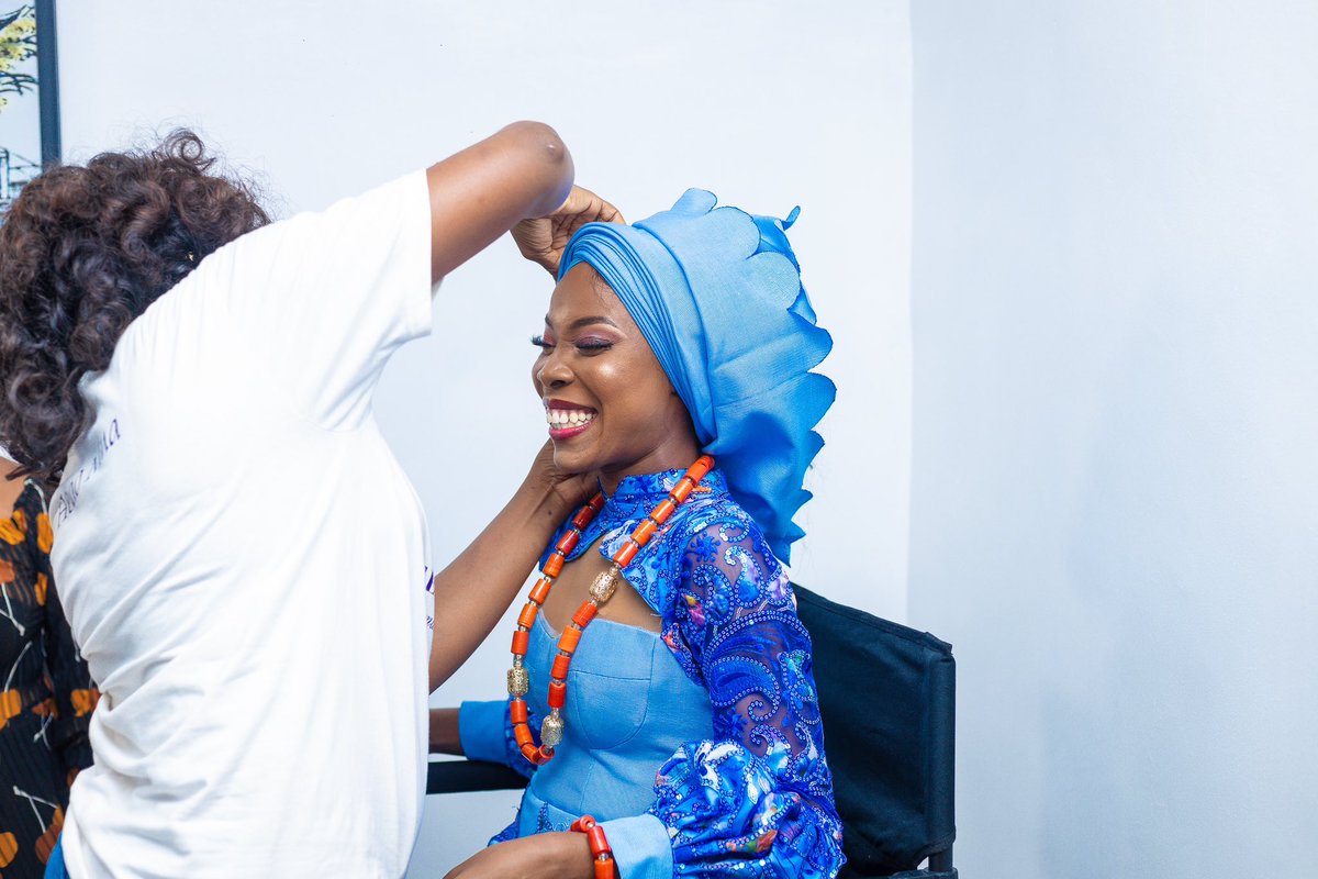 seemeeglow's tweet image. Glammed my First Bride ever last week and it was all shades of beautiful 🥺🥺
Ps; I was a content creator for my personal brand and I was creating content for my makeup brand at the same time 😂🤭
Full videos of all looks we created is on @seemeeglow on instagram 🥺🤭