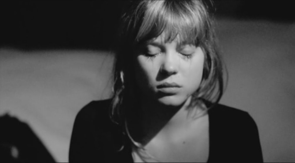TheCinesthetic's tweet photo. Léa Seydoux in Petit tailleur, 2010 https://t.co/PKa2htFwY4