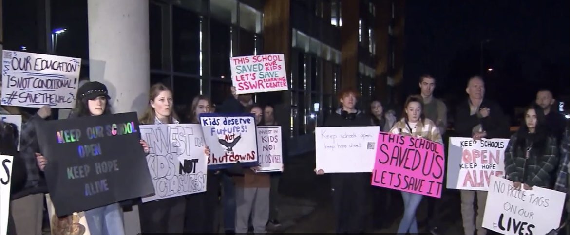 Save the Learning Centres tweet media