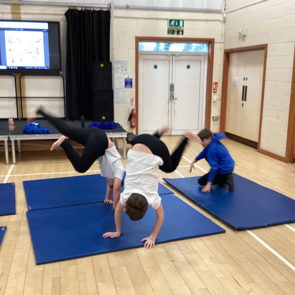 lowerhalstowsch's tweet photo. Clearly, Beech class are a very flexible class as shown in this week's P.E. lesson 🤸‍♀️ #PEinaction https://t.co/VRrsTyaQSJ
