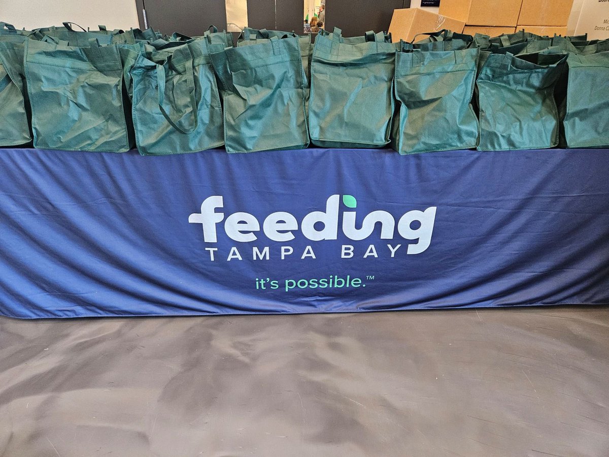 HCPSPartnership's tweet photo. @teamsmile_n Providing HCPS children with a life-changing dental experience! Great event today @FeedingTampaBay https://t.co/ED2TB3fVIe