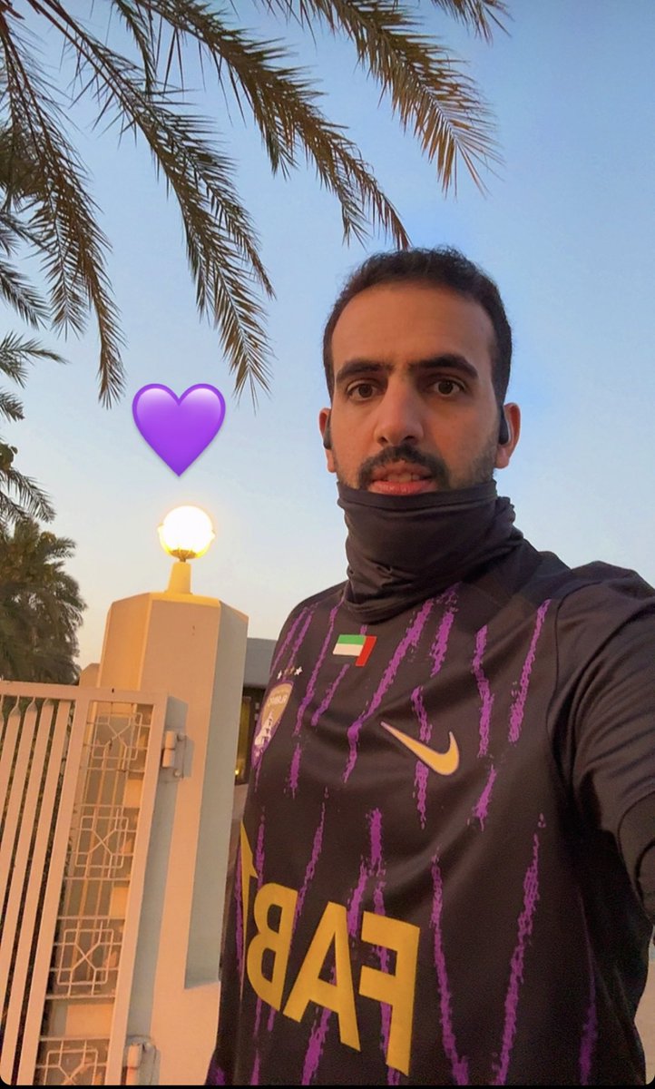 Soul_Alain's tweet photo. الشيخ خالد بن سلمان آل خليفة بالقميص البنفسجي الفخم 💜💜

منوّر بوسلمان ، العيناوي الانيق دائمًا 💜

@KhaledAlkhalifa https://t.co/SMS6NeWPxK