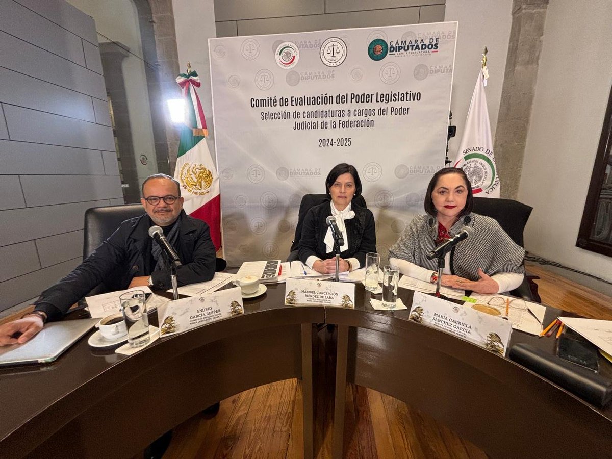 comiteCEPL's tweet image. El presidente de la Mesa Directiva del Senado, @fernandeznorona visitó al Comité de Evaluación del Poder Legislativo y reconoció la labor que han desempeñado.