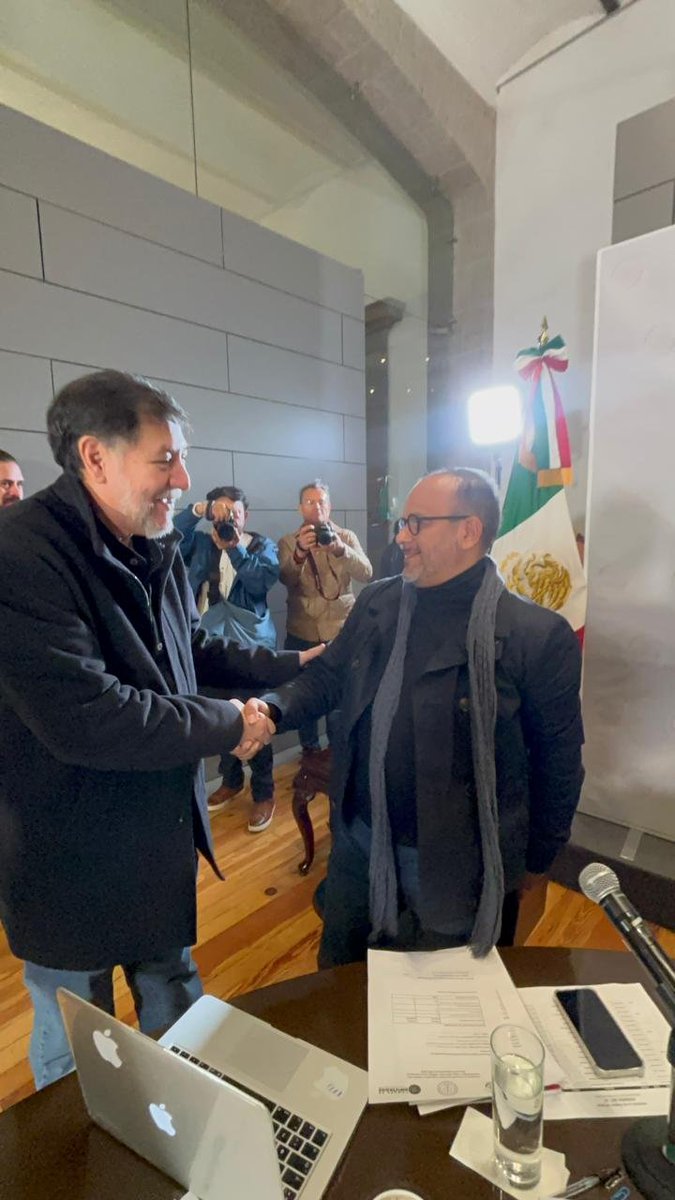 comiteCEPL's tweet image. El presidente de la Mesa Directiva del Senado, @fernandeznorona visitó al Comité de Evaluación del Poder Legislativo y reconoció la labor que han desempeñado.