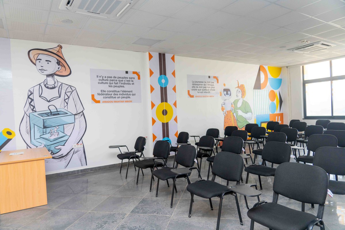 ODCSenegal's tweet photo. Le Orange Digital Center Club de @MahtarMbow , construit par Sonatel, ouvre de nouvelles perspectives aux étudiants ! 
💻 Des salles modernes pour explorer le numérique, développer leurs compétences et construire l'avenir.

#OrangeDigitalCenter
#OdcClub https://t.co/ZGBHtsqVzL