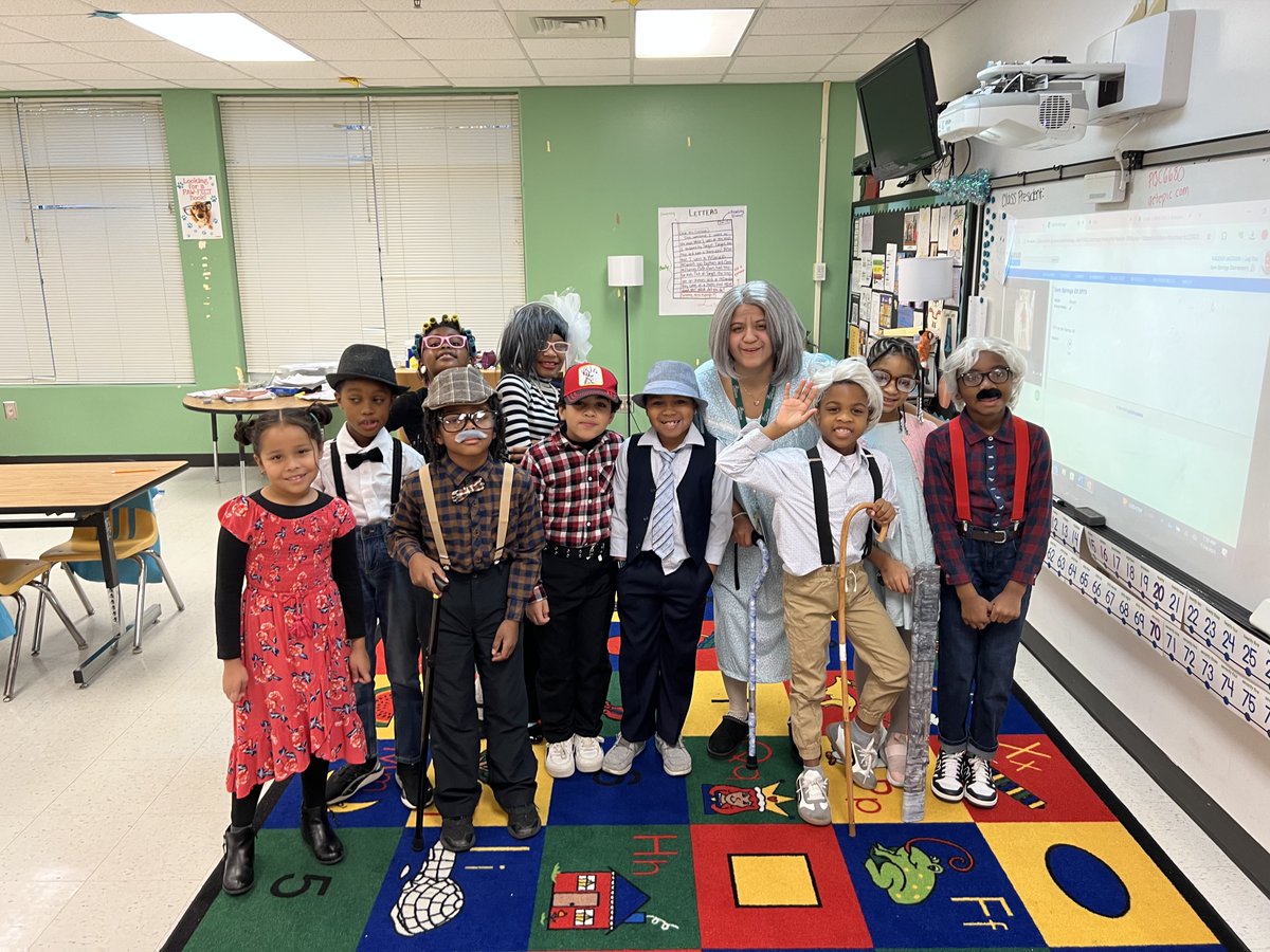 Happy 100th Day of school! #IsonLove