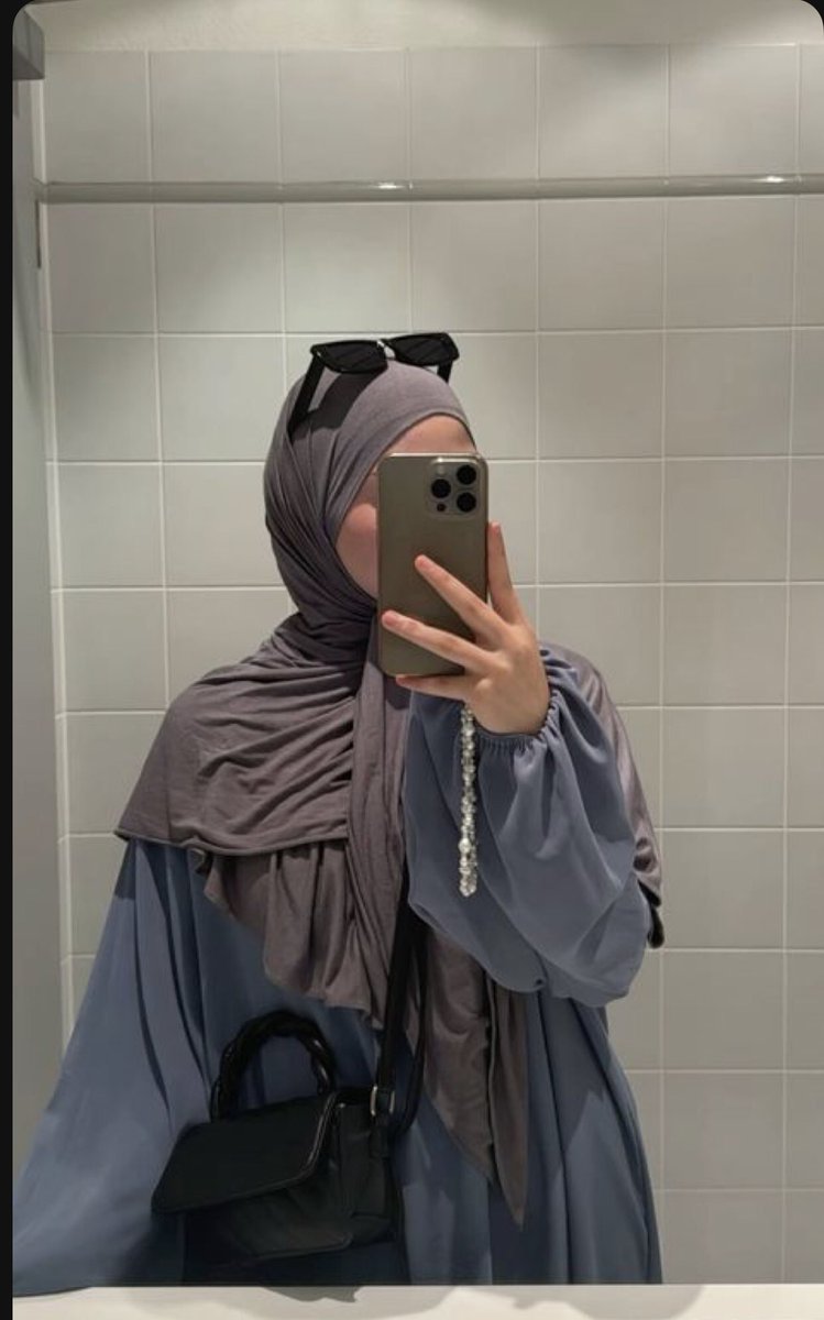 لێبوردەبن 
لێبوردەی پاداشتێكی زۆرگەورەی هەیە🖤🤍