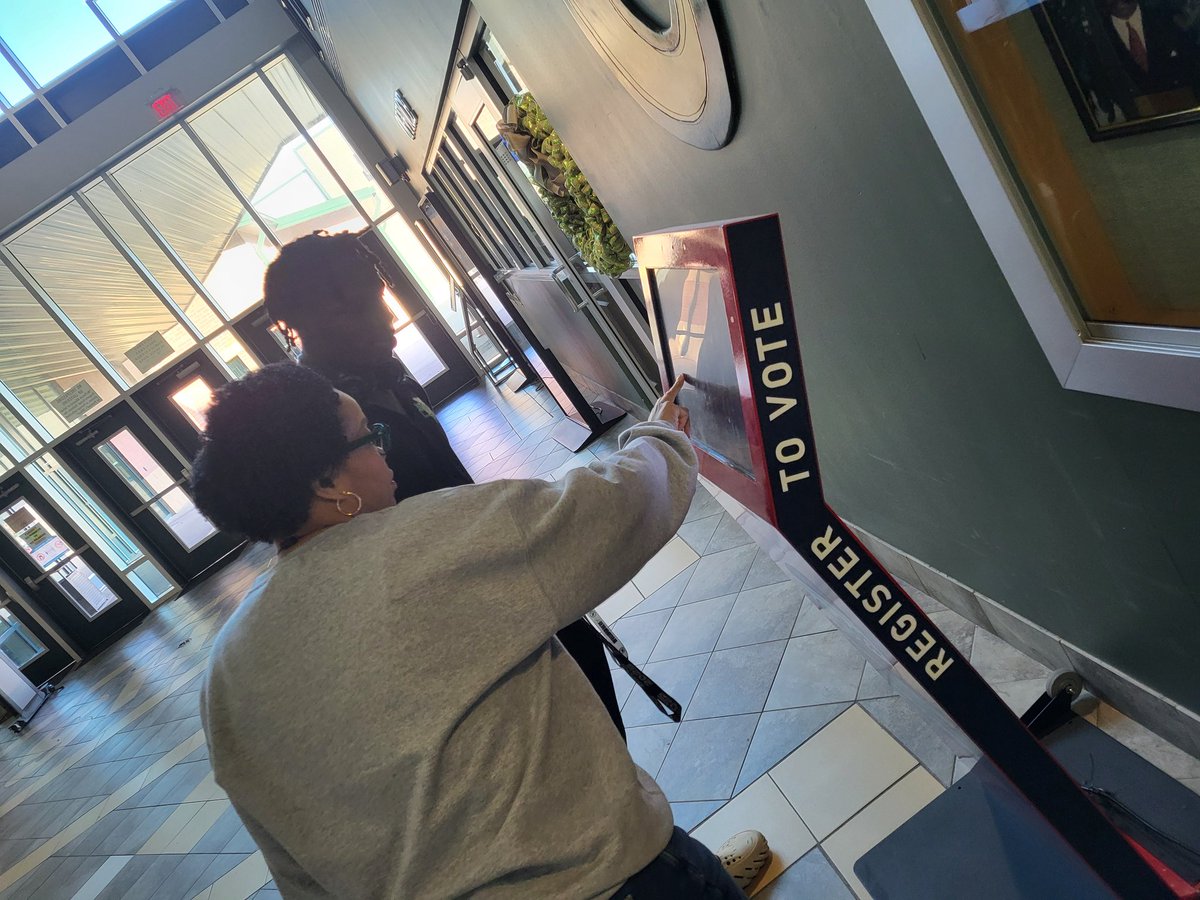 Rockette_Rogers's tweet image. More than an athlete, registered voter.

@Trey_berry21 @Carver_FB @Carverhoopz