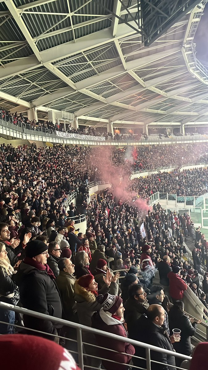 bogianen_toro's tweet photo. #Daicazzo #TorinoCagliari https://t.co/ZPWKZ1Bx1d