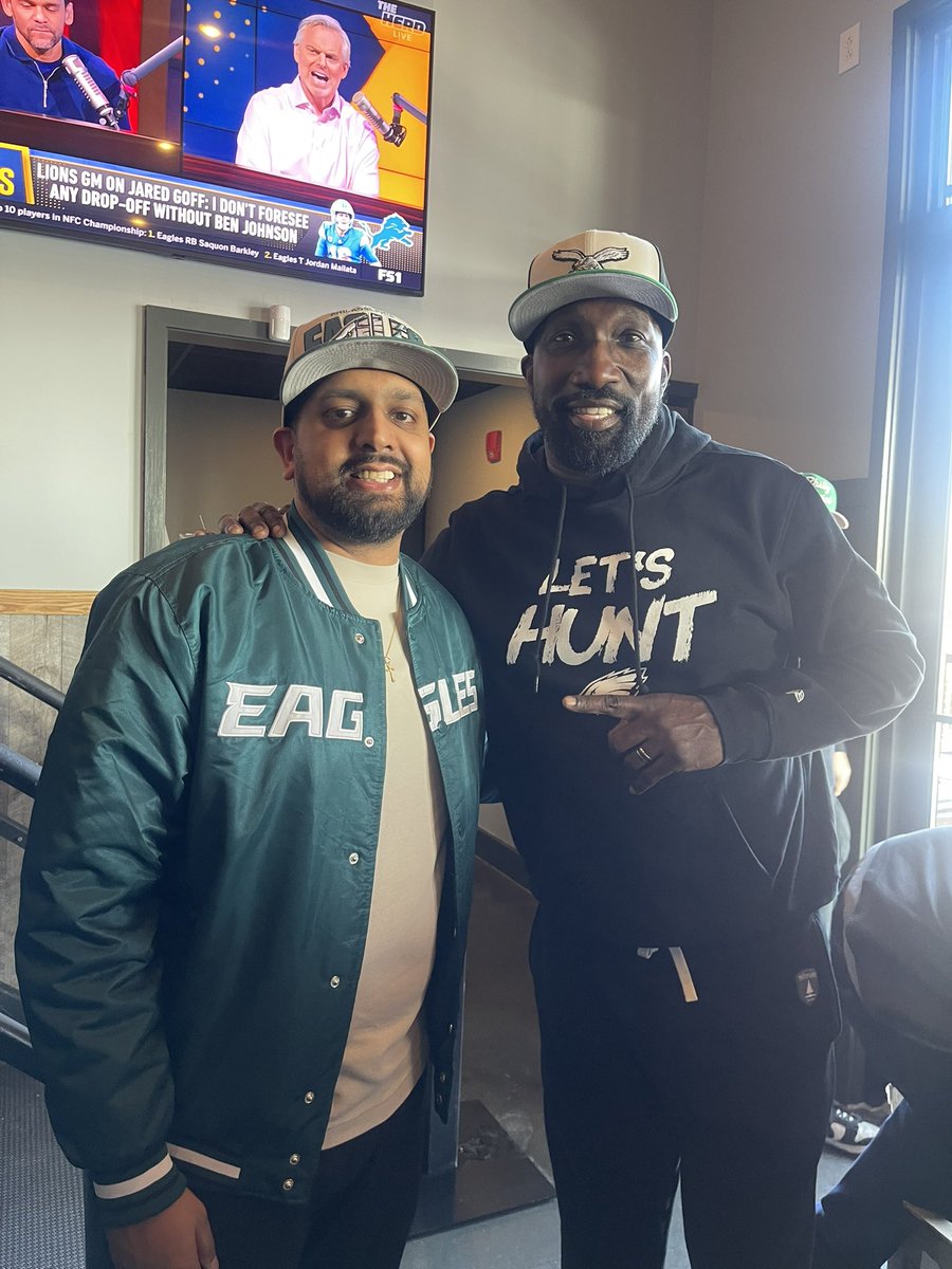osk324's tweet photo. @SportsRadioWIP #gobirds🦅 https://t.co/9ihPjtdXfR