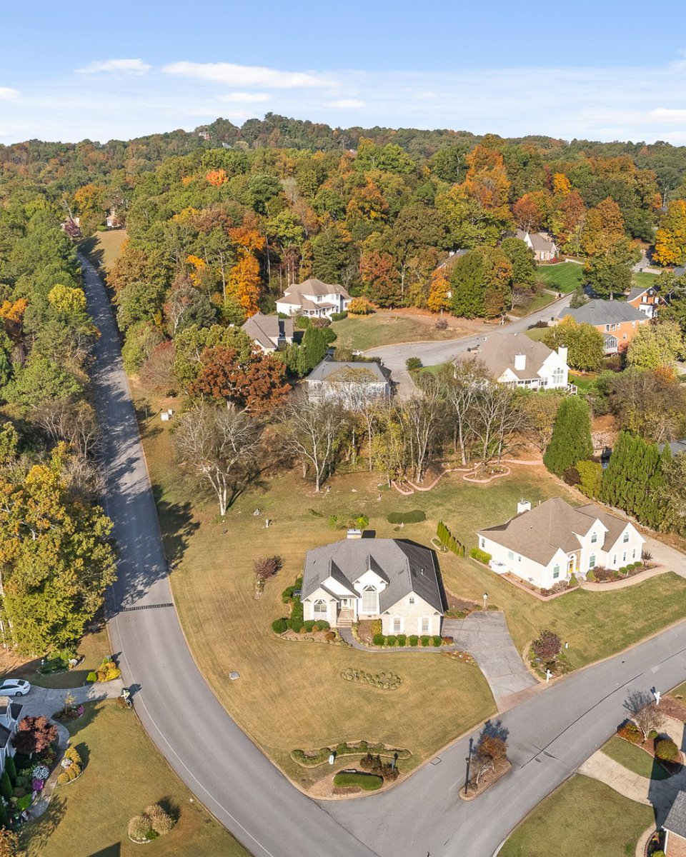 PaulaSoldIt's tweet photo. 🏡 On the Market 🏡
9401 Lazy Circles Drive | 3 Bedrooms | 2.5 Bathrooms

MLS #1502555 | Offered at $449,000

📱 The Paula McDaniel Group | 423.667.2997
📱 Real Estate Partners Chattanooga LLC | 423.362.8333
Equal Housing Opportunity | Licensed in TN and GA https://t.co/yyHmiCqARl