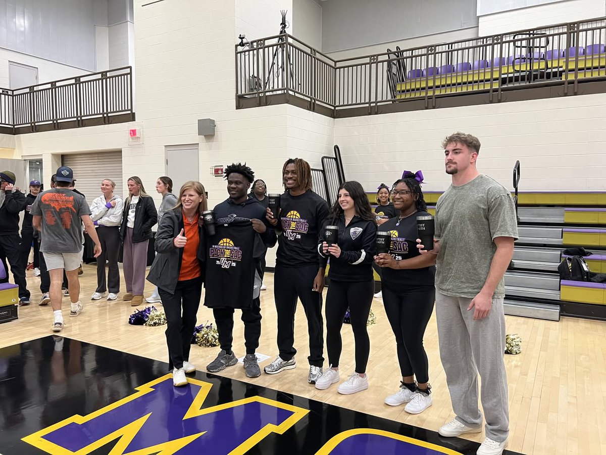 UMFalcons's tweet photo. Had a BLAST at #PackTheSAC last week  ‼️

Thank you to our fans for showing up and showing out 👏

Special thank you to Baptist Health Shelby Hospital for sponsoring!

#TogetherWeRise | @orlandohealth https://t.co/m7UtcsKiKK