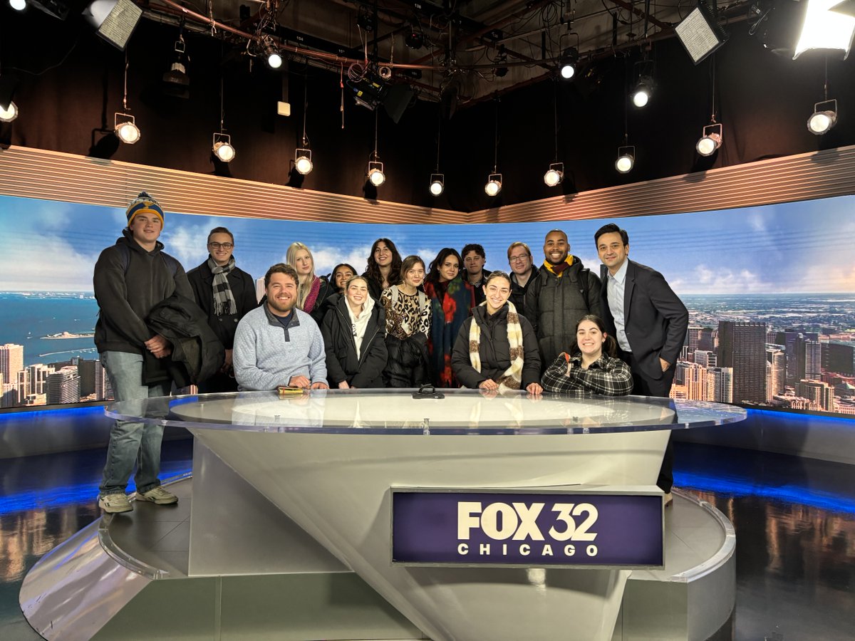 Loyola_SOC's tweet photo. Learning at @LoyolaSOC goes beyond the classroom! 🎥
Our Newscasting & Producing class toured @fox32news, gaining insights from Political Reporter Paris Schutz. Guided by Richelle Rogers & industry pros, students deepened their understanding of the field. #FOX32 #LoyolaChicago https://t.co/OcVN732LFp
