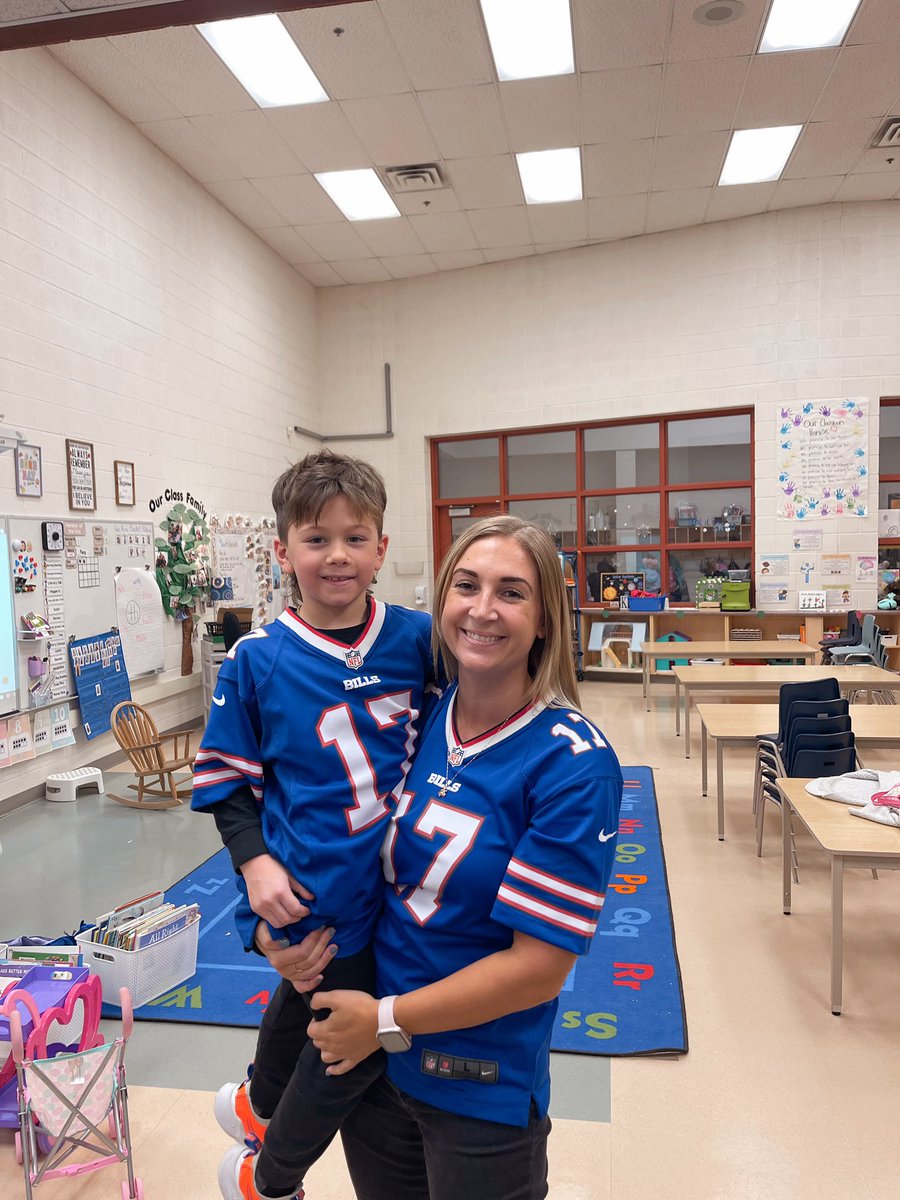 Courtney McKay tweet media