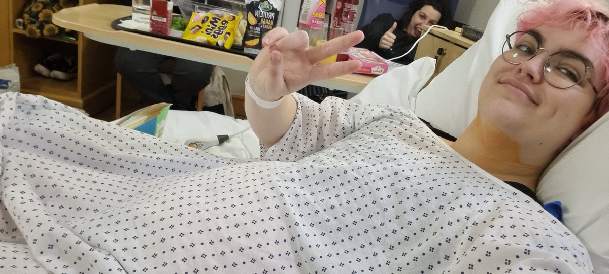 🦴 skellis 🦴 tweet media