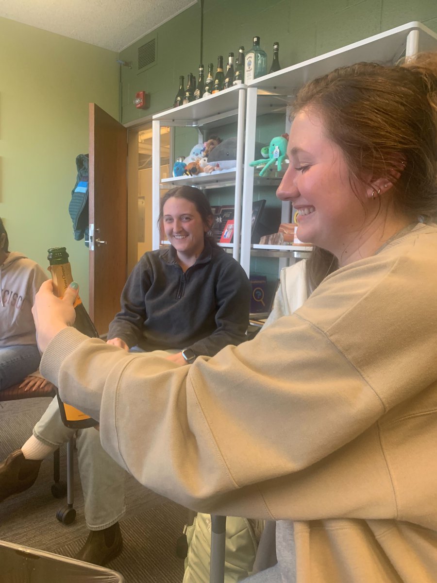 HeemstraLab's tweet image. 🎉 Hurray! 🎉
Kicking off 2025 with a bang! 🚀
✅ First lab group meeting of the year
🎉 Celebrating our DTRA grant
📄 Manuscript accepted!
🎂 Boss's birthday tomorrow—let the festivities begin!
#NewYear #LabLife #Celebrations