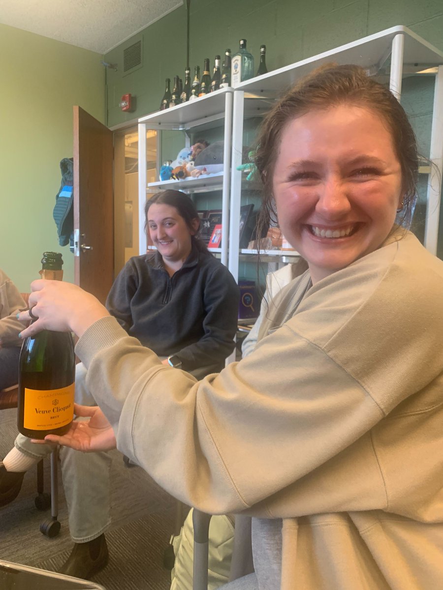 HeemstraLab's tweet image. 🎉 Hurray! 🎉
Kicking off 2025 with a bang! 🚀
✅ First lab group meeting of the year
🎉 Celebrating our DTRA grant
📄 Manuscript accepted!
🎂 Boss's birthday tomorrow—let the festivities begin!
#NewYear #LabLife #Celebrations