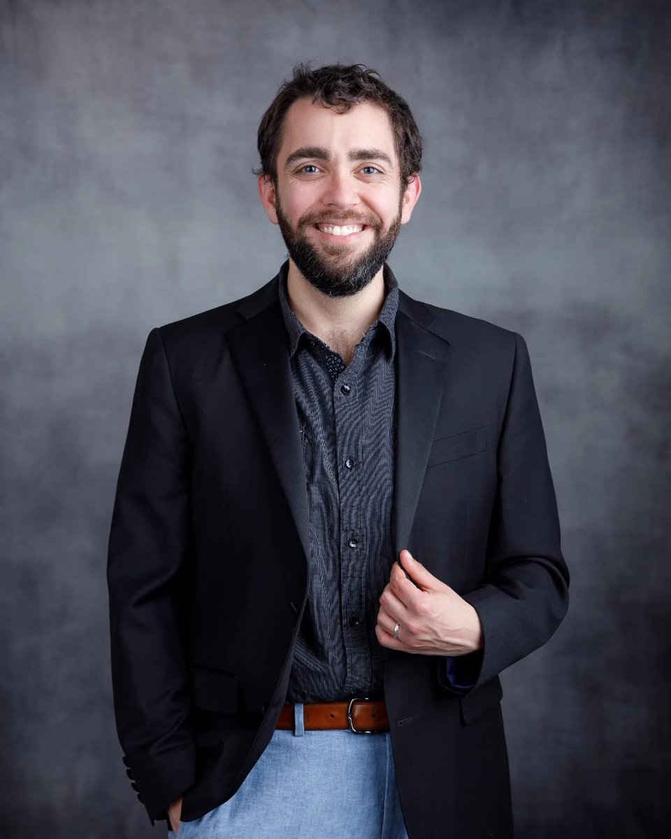 Inspired by his wife’s work with young adults and his own interest in caring for others, Kyle Brogan moved away from acting to child and youth care. Read on to see how enrolling at Douglas helped him build leadership skills to support elementary students. ow.ly/KfLA50UMUeK