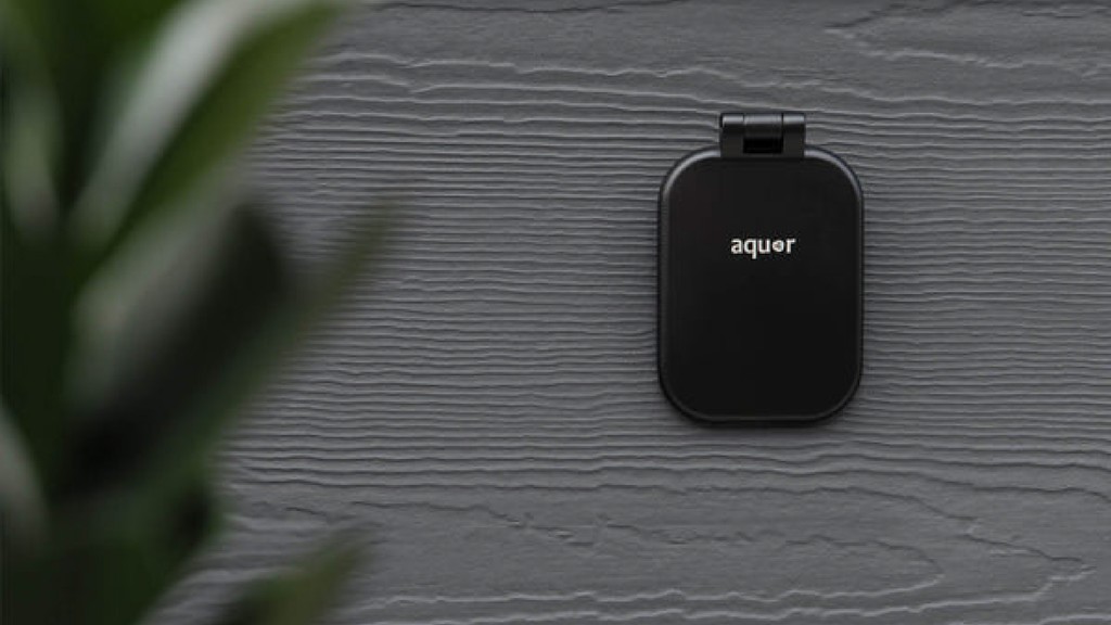 core77's tweet image. Aquor Water Systems' Good-Looking Hose Reel 💦

Years ago we saw Aquor #WaterSystems' #intelligentdesign for a #hose bib. Now, they developed this designey #hosereel: stainless steel, lead-free, and a 5/8" hose 65' long.

Read the full story on Core77: l8r.it/MuRW