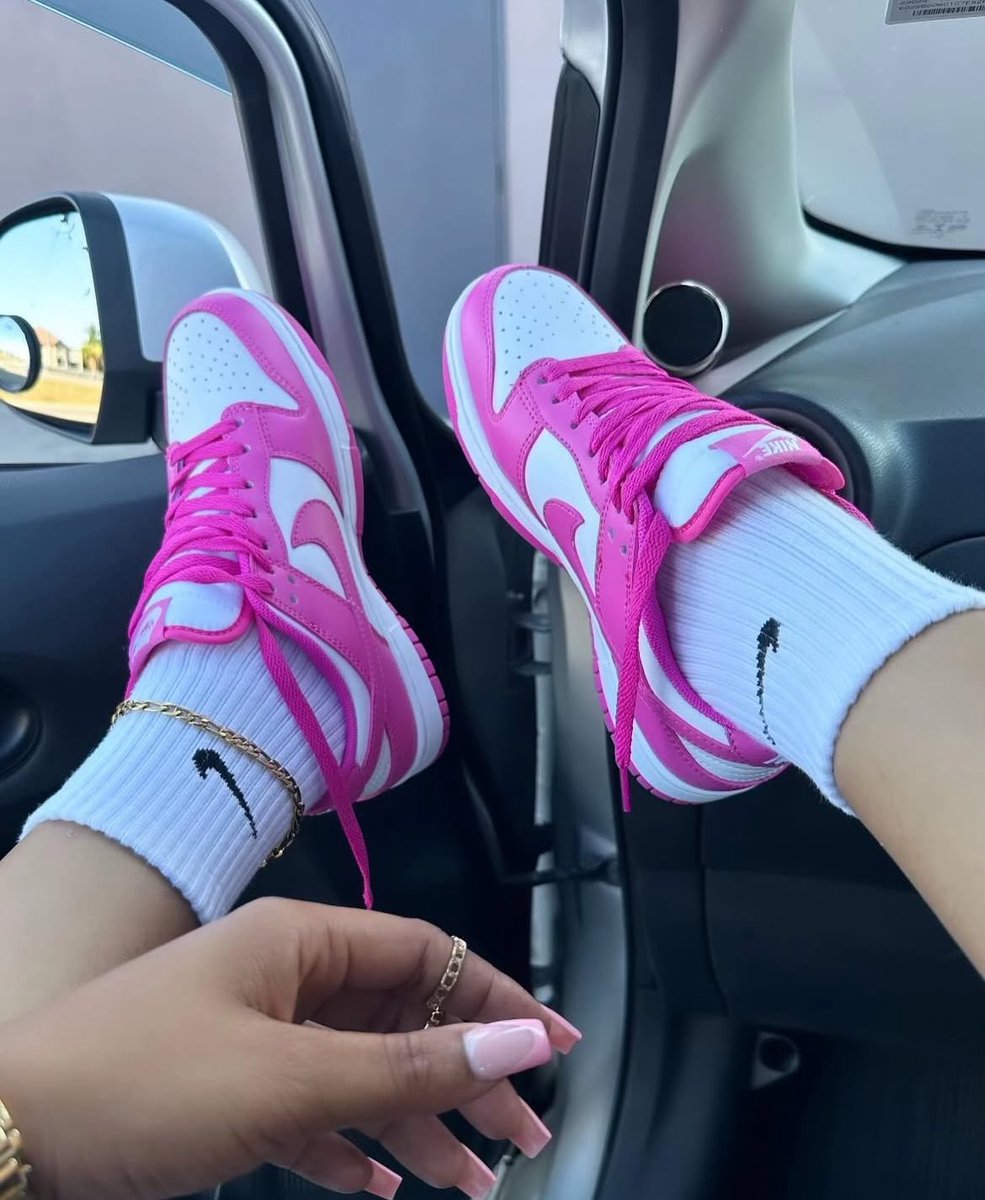 trapgalko's tweet photo. NIKE DUNKS ARE CURRENTLY ON-SALE 2 PAIRS FOR $200.00 W/ FREE 1-3 WEEKS SHIPPING OR YOUR MONEY BACK GUARANTEED TEXT 904-441-3274 TO ORDER!🩵 https://t.co/mQXot7pQzQ
