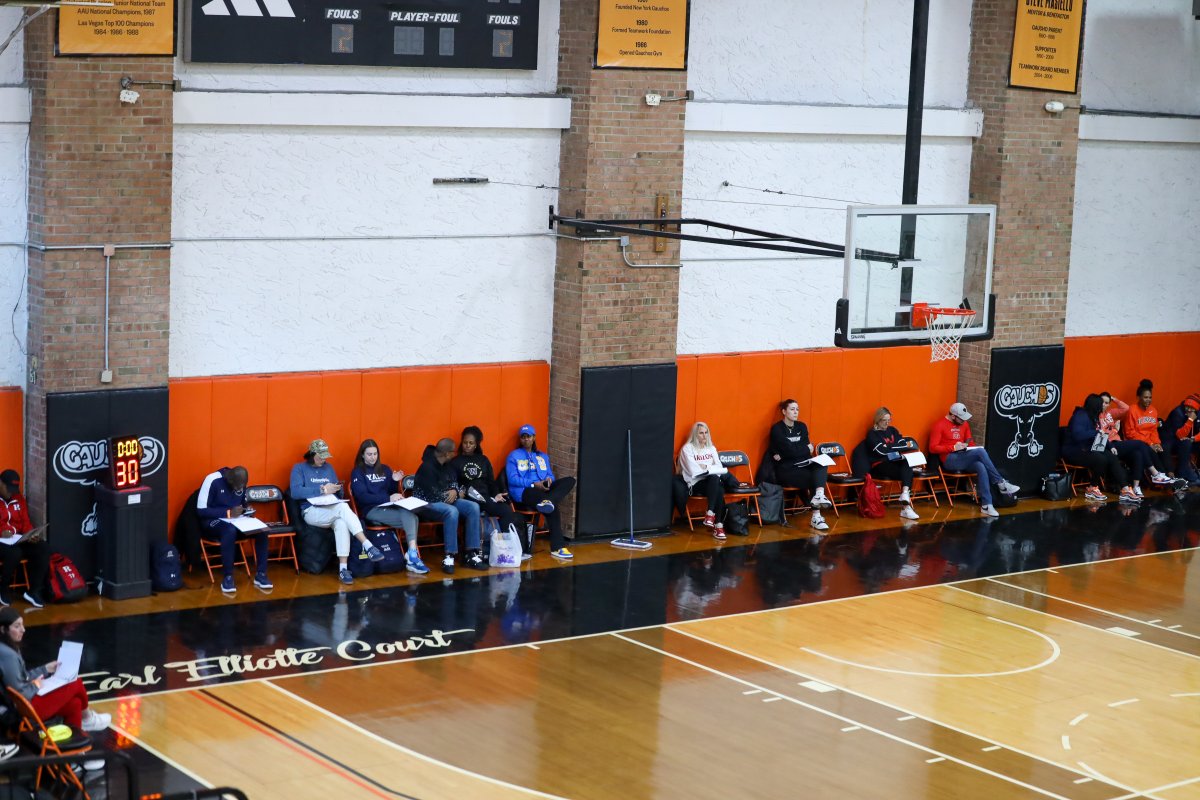 the NCAA is well-represented for the 1st game of the #MeccaShowcase today!