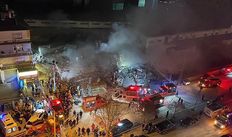 Hergün acaba bugün ne felaket olacakta kadınlar, çocuklar, insanlar, hayvanlar ölecek diye uyanır olduk. Ülkemizi Vatanımızı  bayrağımızı seviyoruz  ama artık psikolojimiz düzelemeyecek kadar yara aldı sanki. Yaşamaya değil nefes almaya odaklanır olduk. Geçmiş olsun  #Konya