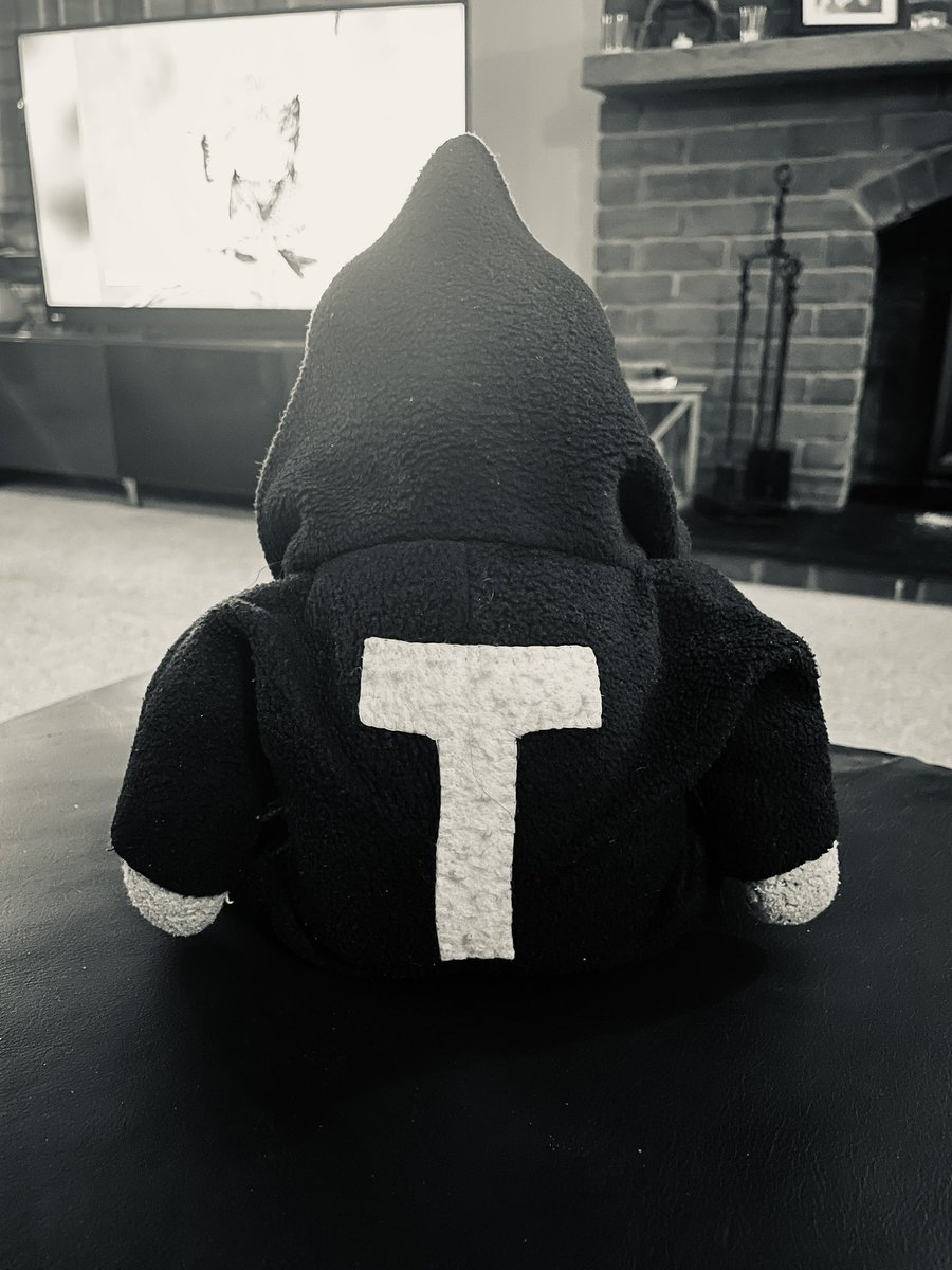 Waiting for #TraitorsUK to start and wondering if I would make a good Traitor or a  good Faithful 🤔