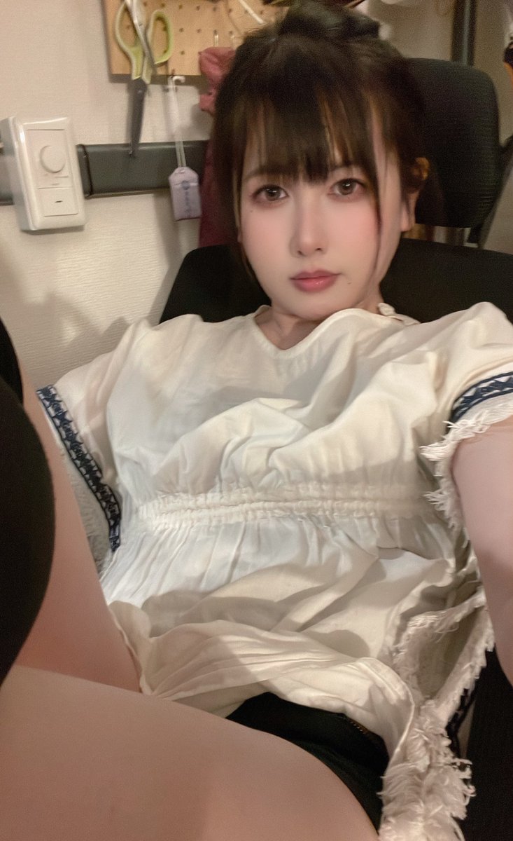 冬でもお構いなしに薄着な成人男性