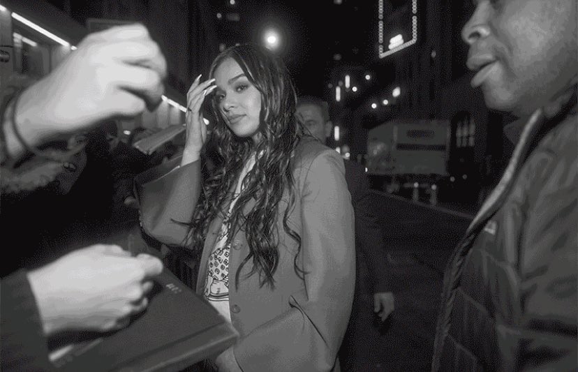 archiveshailee's tweet photo. hailee steinfeld, I LOVE YOU. https://t.co/Pfzd8SBCT7