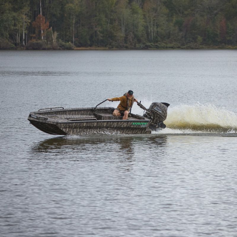 Havocboats's tweet photo. Freddy King having some fun on the water! #havocboats #duckboats #duckhunting #madeinusa #wreakinhavoc https://t.co/OP78pdKd59