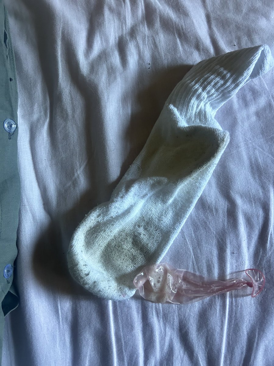 jj_w30's tweet photo. Du sperme, du sperme et encore du sperme 🤩

Rt si toi aussi tu veux ta dose 🍆💦

#calecon #cho7 #kiffeursurvet #kiffeur #sperme #gay #sale https://t.co/BB6ojtIcc6