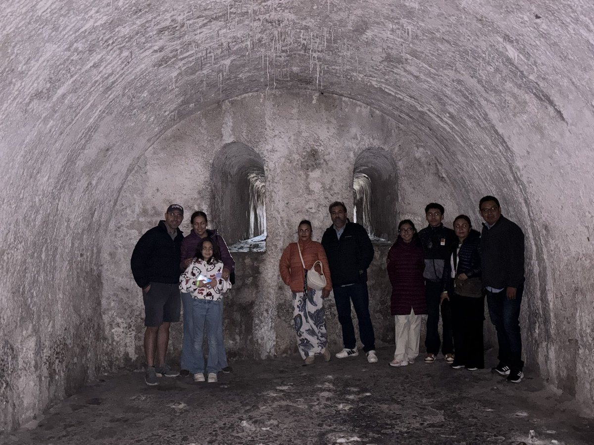 de_ejea's tweet photo. #Prisioneros #Visitantes #Conociendo la #Fortaleza de #SanJuandeUlua #selfiedelrecuerdo #graciasporsuvisita #guiasdeturistasejeaveracruz #elizabethaburto 👍 https://t.co/HhKp2bRtPL