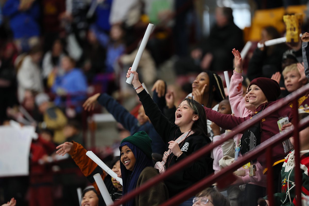 GopherWHockey's tweet photo. There are no fans like #Gopher fans 💛

Thank you for making our first-ever Field Trip Day a success! https://t.co/RTJYAQZH9F