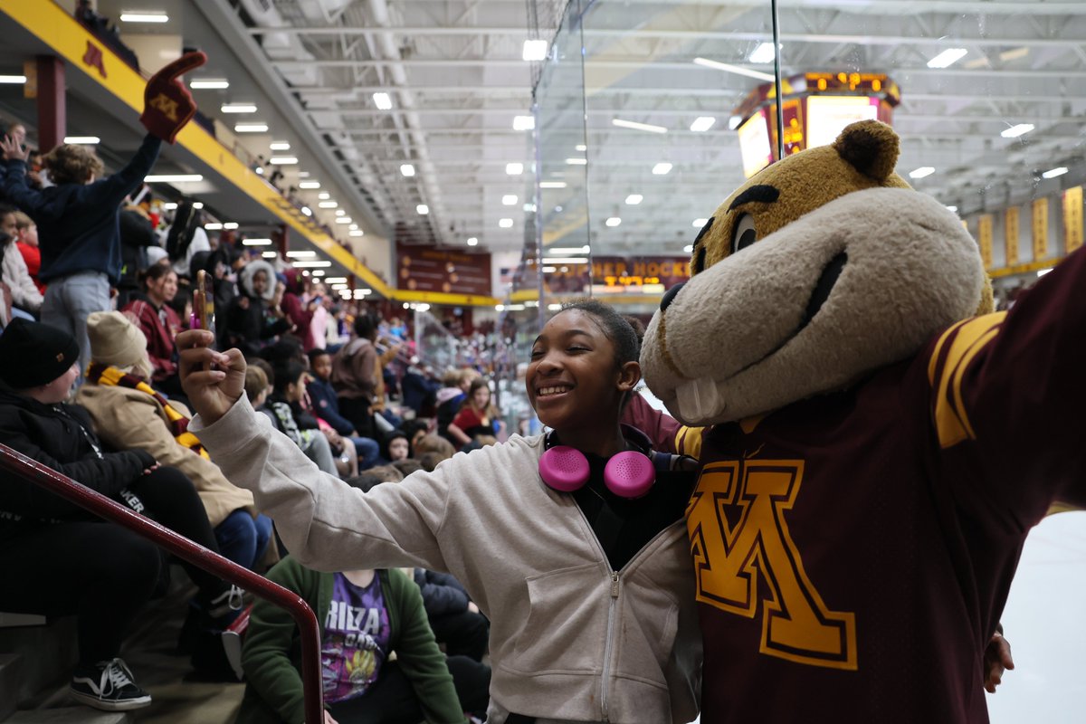 GopherWHockey's tweet photo. There are no fans like #Gopher fans 💛

Thank you for making our first-ever Field Trip Day a success! https://t.co/RTJYAQZH9F