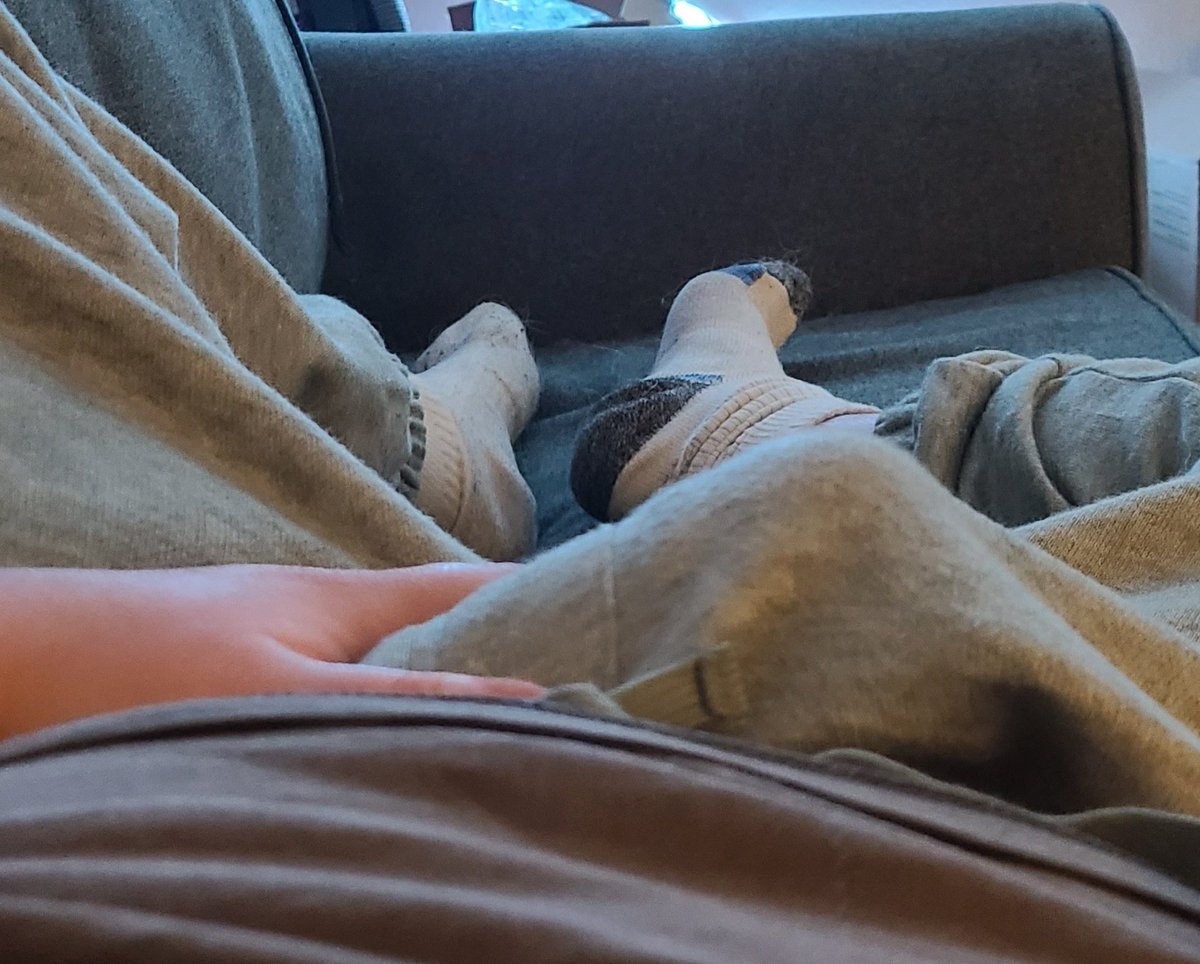Daddy_Ditto's tweet photo. Fuck it, one sweatpants pic before the rise of F@cism couldn't hurt... right? https://t.co/VSbPIcsQJj