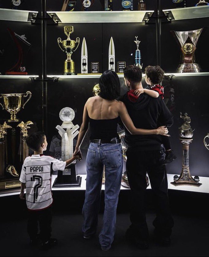 yxtpedro's tweet photo. e no final meu sonho é igual. https://t.co/tlQbF5sm8a