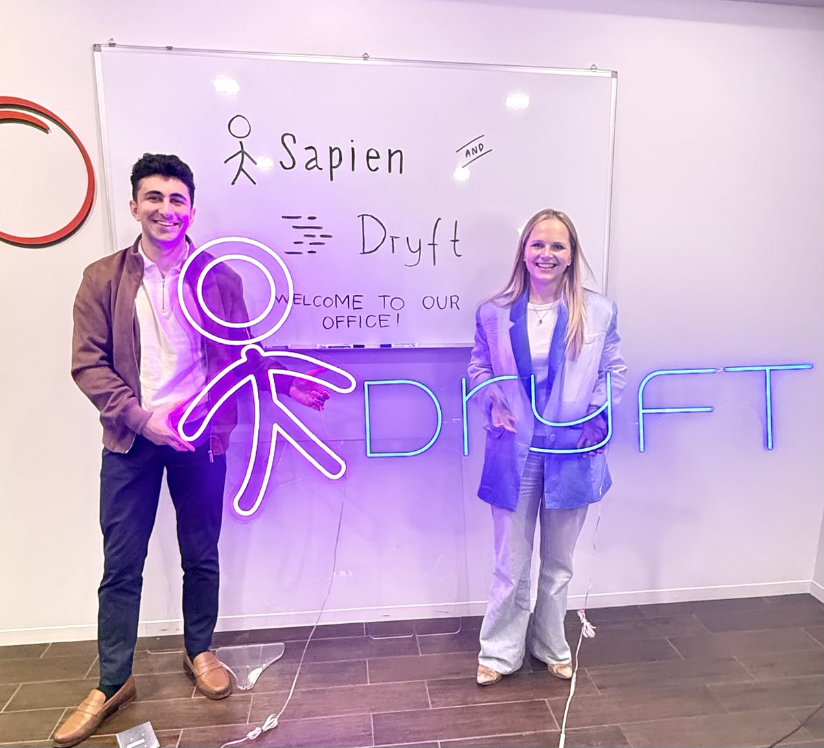 officewarming loading tonight... <a href="/AnnaJuliaStorch/">Anna-Julia Storch</a>