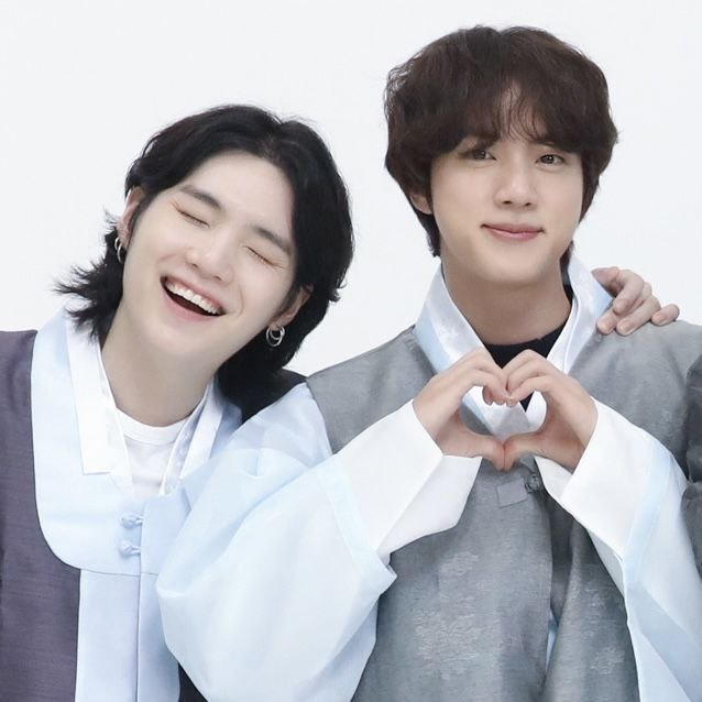 ریپ + ریت

WE LOVE YOU JIN 
WE LOVE YOU SUGA 
SILVER VOICE JIN 
SUGA OUTSOLD 
BTS IS SEVEN 
#Jin #Suga
#SUGAxValentino
#JinxGucci