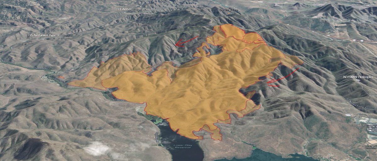 CAWildfiretrack's tweet image. #Border2Fire Update:

The fire was recently mapped at 5389.4 acres by CAL FIRE and is now 10% contained.

Last night, the fire progressed downhill to the north, towards Otay Lakes Rd. So far is appears that road is holding. The fire continues to move on its flanks, east and west.