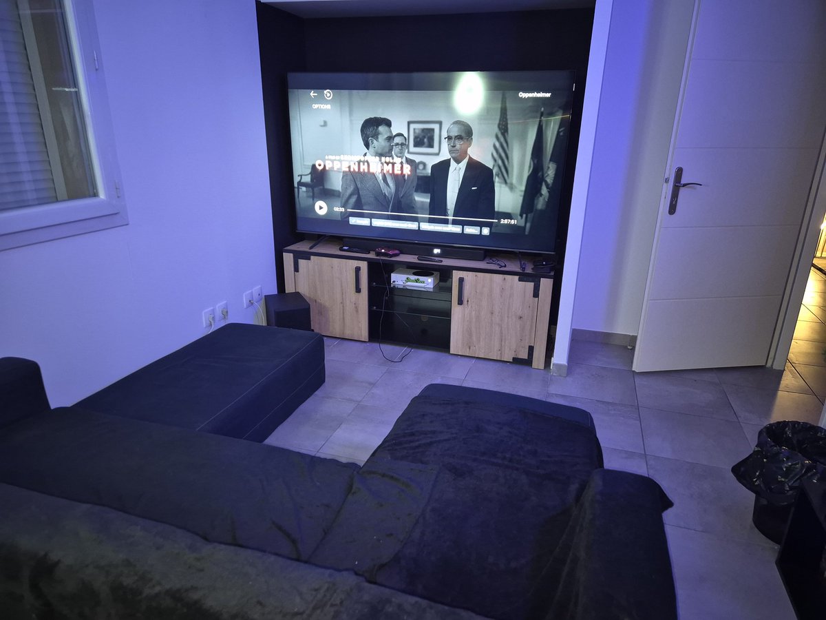 MondeDesMangas's tweet photo. Voici mon tout PREMIER STUDIO !

Je suis trop content ! 🥰

Retrouvez-moi dès Lundi et puis tous les jours en stream sur Twitch : 
 https://t.co/vkyEQZU8xi

De plus dès Lundi, on reprend le rythme au niveau du compte ! https://t.co/OflvzgW63O