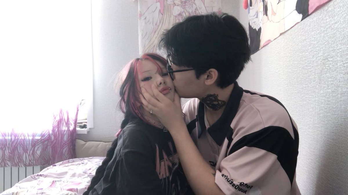 ᅠ
⠀⠀⠀⠀⠀⠀ ssiouxyz.⠀ ⠀’𝓼   ⸝     （  𝗇𝖾𝗐 𝗉𝗈𝗌𝗍  ）

⠀⠀⠀⠀⠀wel… i believe somewhere in the past
⠀⠀⠀something was between you and i, my dear.
ᅠ