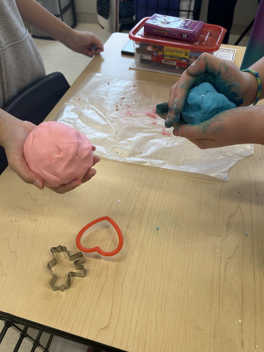 TUniacke (@tuniackecyc) on Twitter photo We Love Fridays with our ‘Best Buddies’ <a href="/ADayatStRaphs/">St. Raphael School</a> Today’s activity was making our own Play-Doh! We Love Fridays with our ‘Best Buddies’ <a href="/ADayatStRaphs/">St. Raphael School</a> Today’s activity was making our own Play-Doh!
