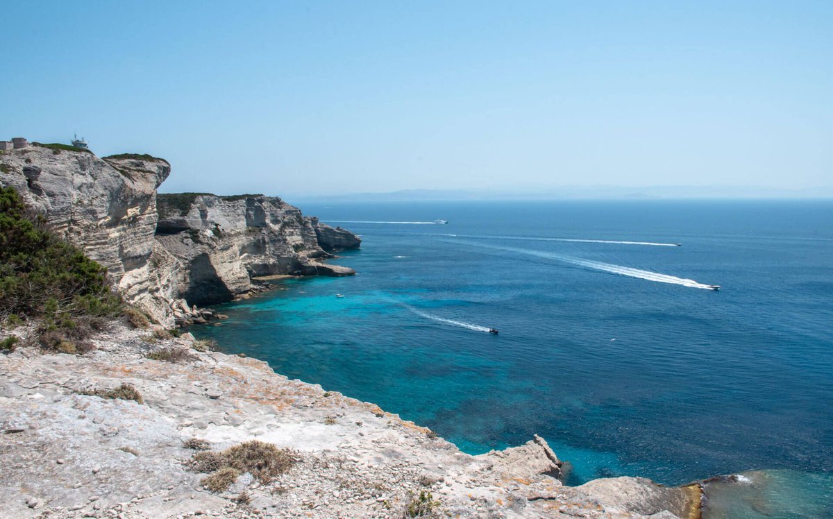 FreeRTravellers's tweet photo. 3 corsican adventures you can’t miss in Bonifacio 
https://t.co/SAM9LmPLKP 

#corsica #france #bonifacio https://t.co/wWM5c2LfZB