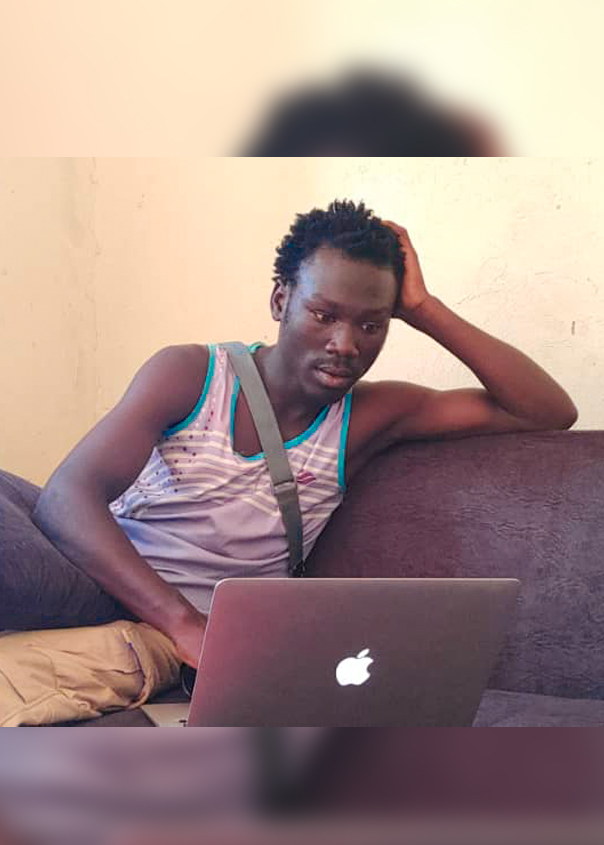 OYR_JOHN's tweet photo. Production gat no right time, posture and place to do it, anywhere you fit, art flows!
#MR8 #directedbymr8 #8LenzPictures https://t.co/rCN7LfKSs5