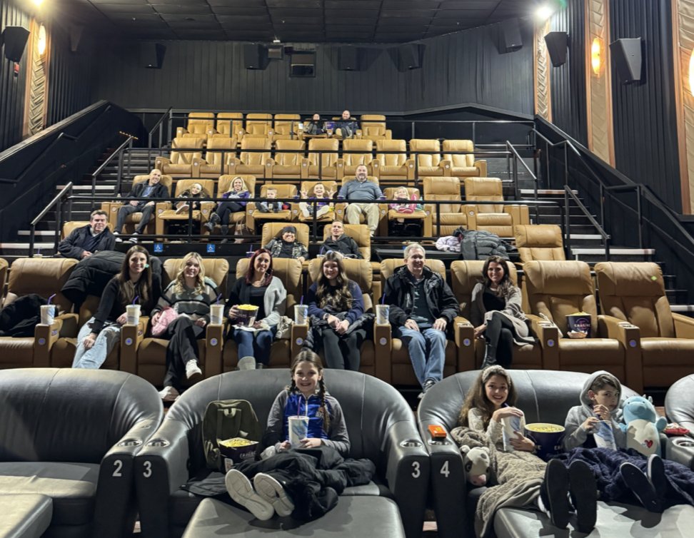 ExpandMktGroup's tweet photo. @MartinKlebba, star from the Pirates of the Caribbean movies, hosted a private viewing party at @EmagineTheatres in Rochester, MI to support the @KirkGibsonFdn.  This unique auction item was awarded to one lucky winner with their own movie theatre screening with one of the stars. https://t.co/BDeJjmcQUr