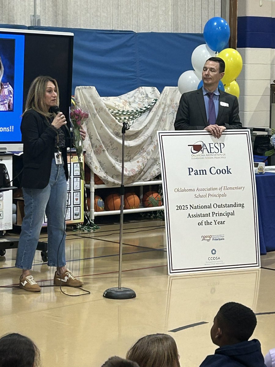 CNPSchools's tweet image. Congratulations to Pam Cook - Oklahoma’s first ever assistant principal of the year! Thank you CCOSA &amp;amp; OAESP. #CCOSA #OAESP