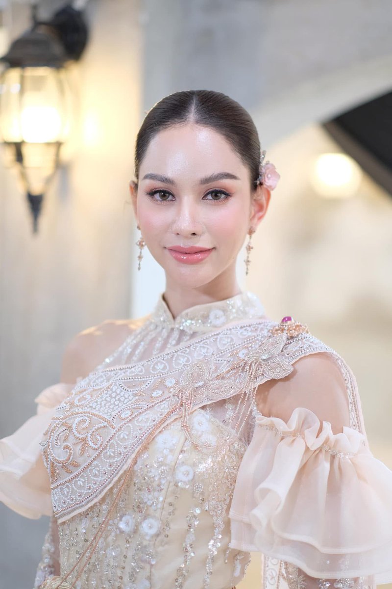 Thep_makeup's tweet photo. ดูแลคุณ #แอนนาเสืองามเอี่ยม มิสยูนิเวิร์สไทยแลนด์
ถ่ายแบบนิตยสาร Wedding Creation Magazine
#ชุดไทยเทพฤทธิ์

📞094-351-4369
IG:thepmakeup_thailand
LINE ID:thep7890

#ช่างแต่งหน้ากรุงเทพ #ช่างแต่งหน้าเจ้าสาว #หาช่างแต่งหน้าเจ้าสาว #ช่างแต่งหน้ามืออาชีพ #ช่างแต่งหน้าอุบล https://t.co/ojNTVDwcsK