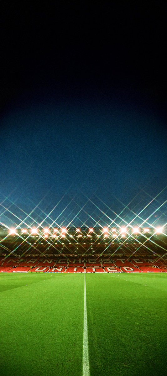 Anyone in need of a new phone background? Old Trafford on 35mm film 👇