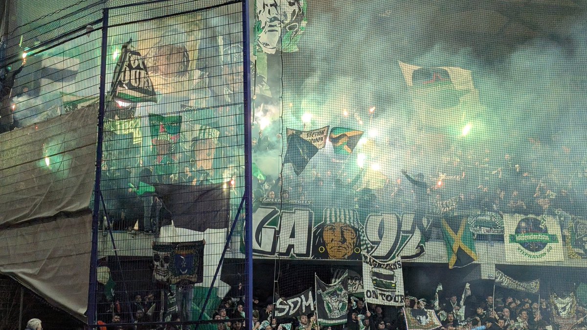 FuraniaPhotos's tweet image. #AJAASSE